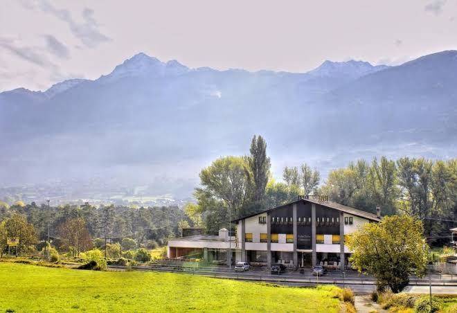 Hotel sarre