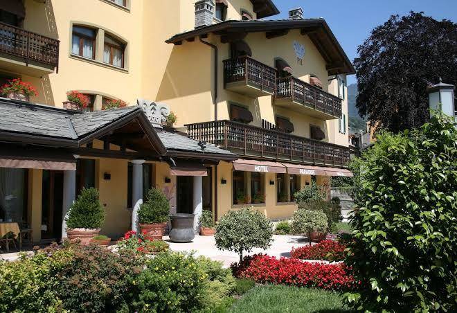 Paradise hotel & wellness