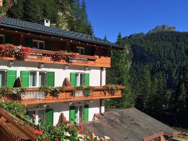 Hotel roy