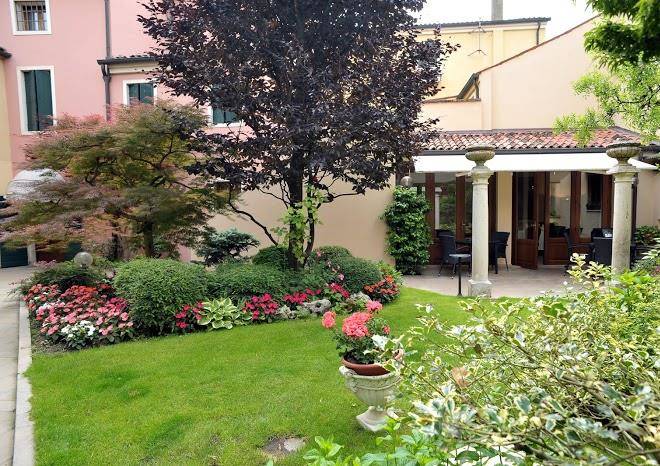 Hotel aldo moro