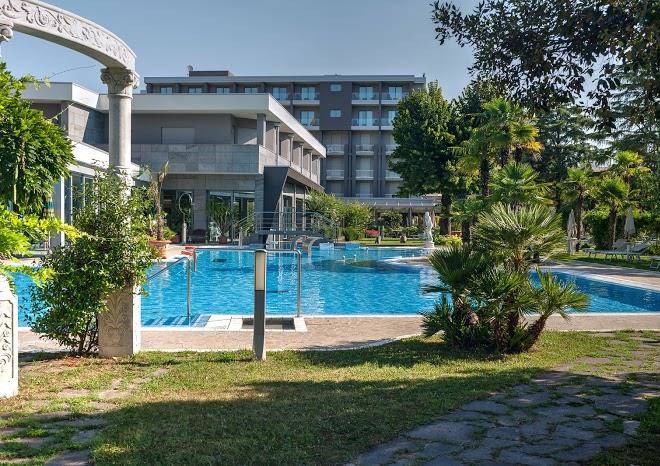 Hotel Harrys' Garden Image