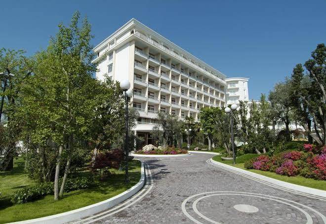Hotel la residence & idrokinesis