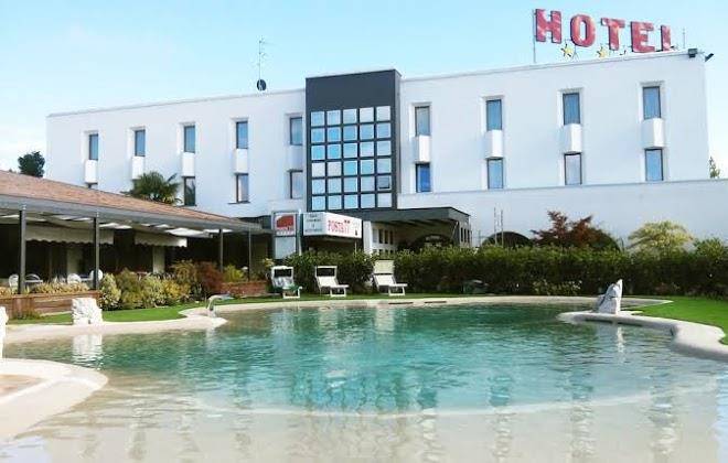 Hotel posta 77