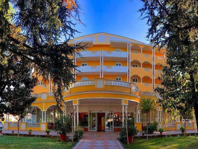 Hotel terme luna