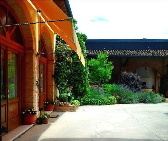 Agriturismo melo in fiore