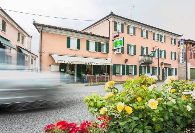 Hotel Callalta Image