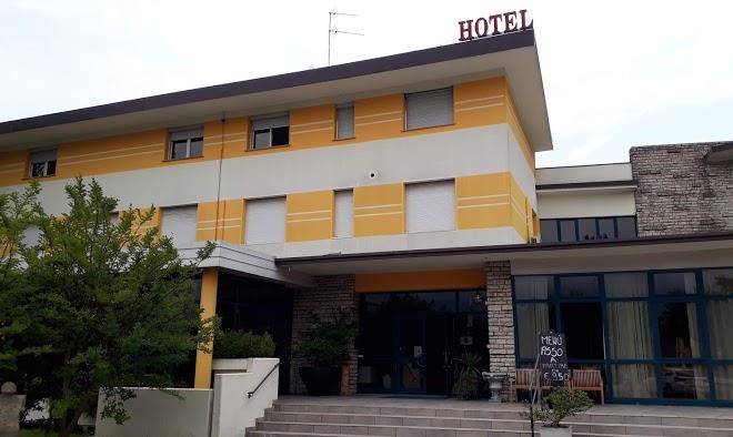 Hotel mirella