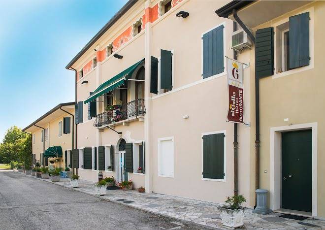 Hotel Ristorante Al Gallo Image