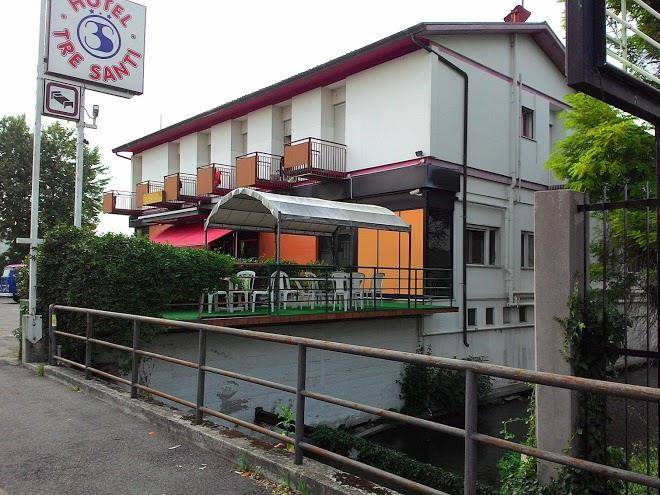 Hotel tre santi