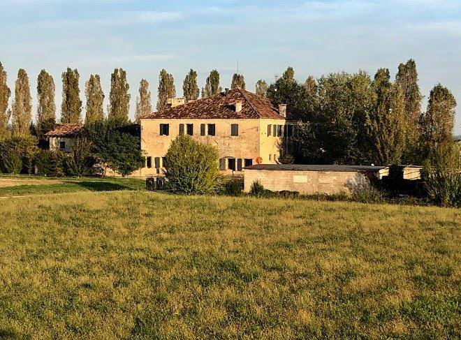 Locanda rosa rosae