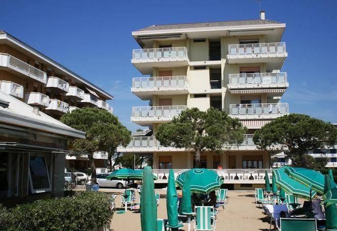 Condominio diplomatic