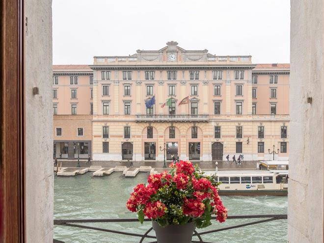 Grand canal suites