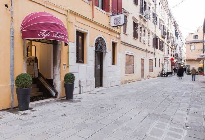 Hotel agli artisti