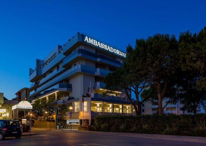 Hotel Ambassador 4 Stelle Frontemare Bibione Image