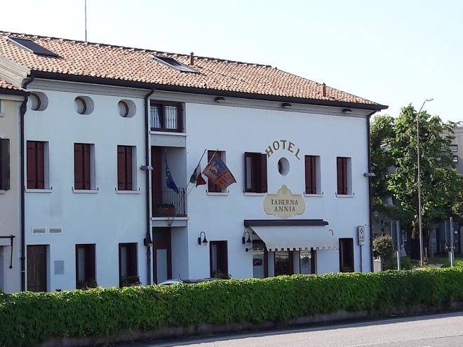 Hotel annia