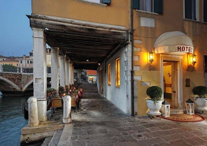 Hotel arlecchino