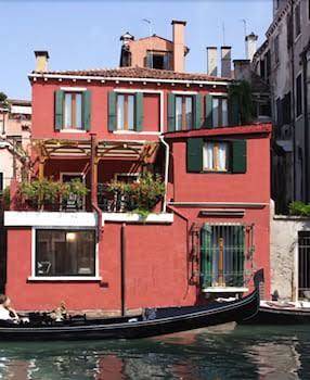 Hotel dalla mora