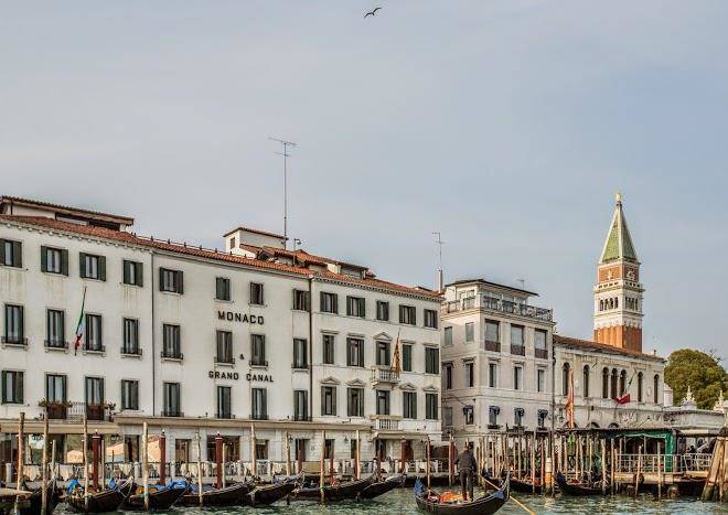 Hotel monaco & grand canal