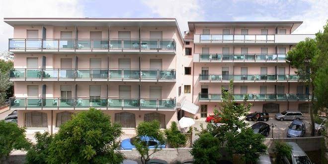 Hotel Olimpia 3 Stelle Bibione Spiaggia Image