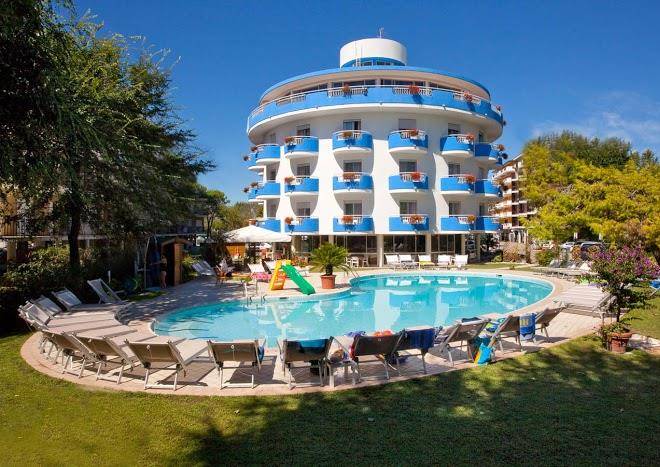 Hotel Playa Blanca Image