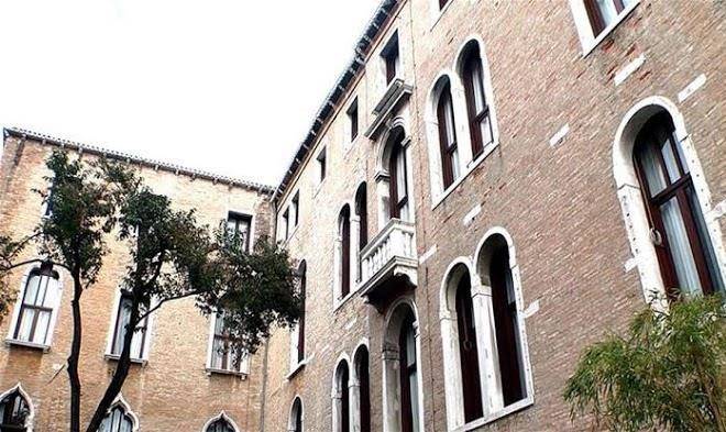 Pesaro palace