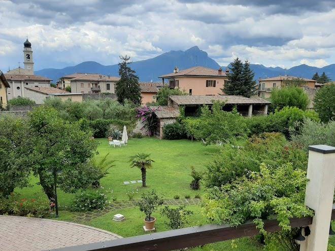 Albergo belvedere di moscolo anselmina e c snc