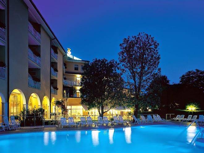 Hotel bisesti