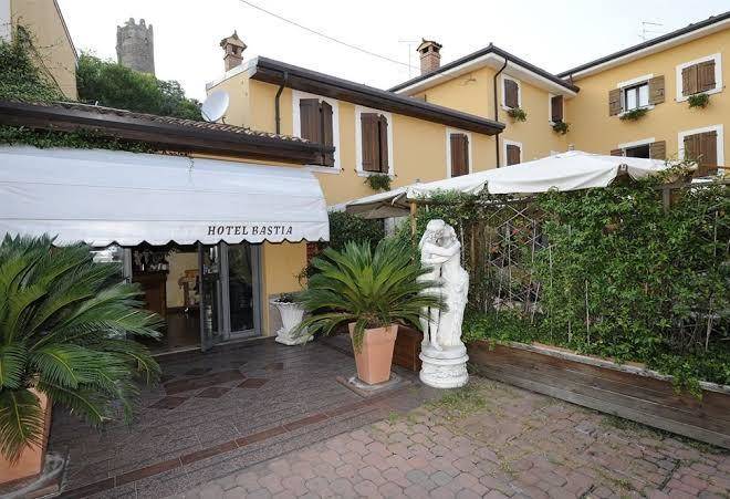 Hotel la bastia