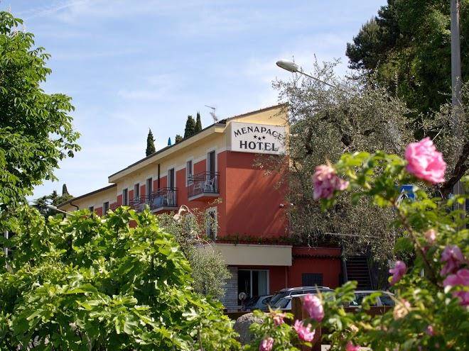 Hotel menapace