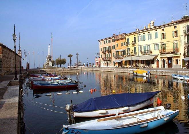 La mimosa lazise di treemme holidays sas
