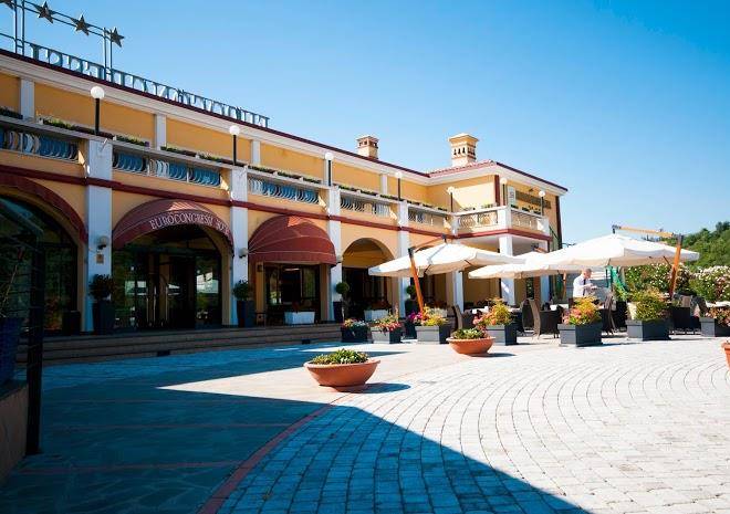 La rondinaia swadeshi club hotels