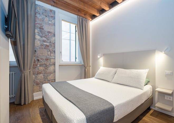 Teatro romano easy suites