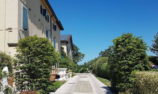 Wine resort