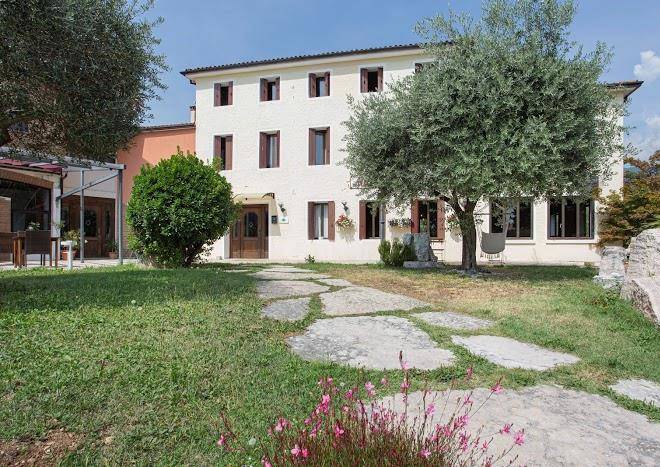 Alla Favorita Hotel Ristorante Image