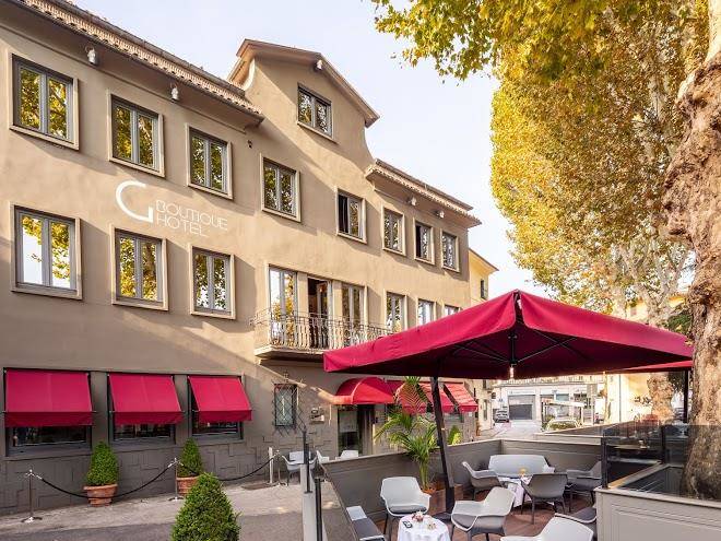Glam boutique hotel