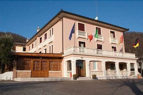 Hotel alla corte