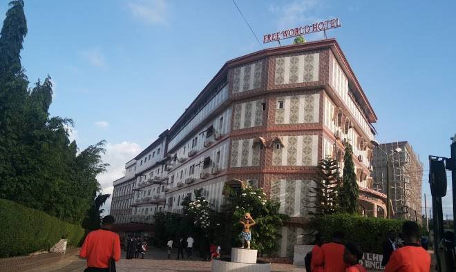 Free world hotel