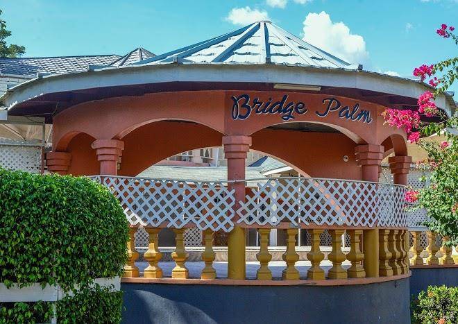 Bridge palm hotel