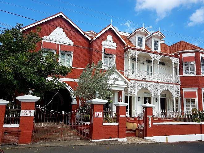 Demontevin hotel