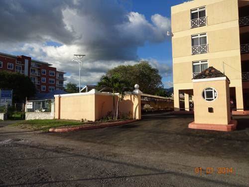 New Kingston Charming & Pristine Image