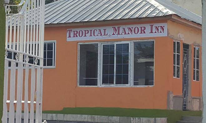 Tropical Manor Inn Image