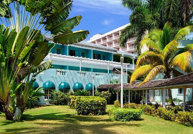 Doctors Cave Beach Hotel Image