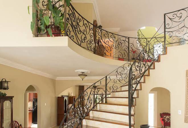 Khastle Khodero Image