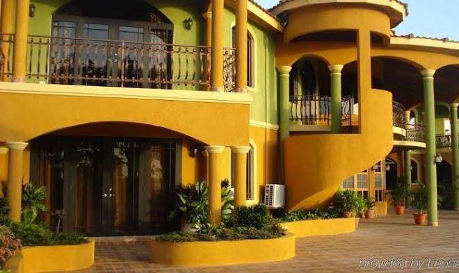 Milbrooks Resort Image