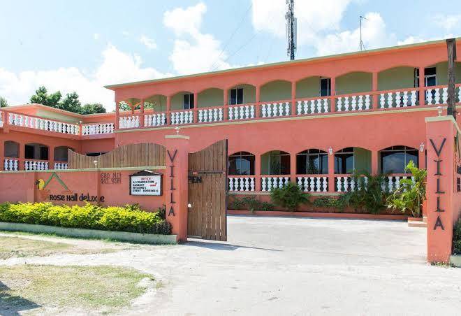 Rose Hall De Luxe Image