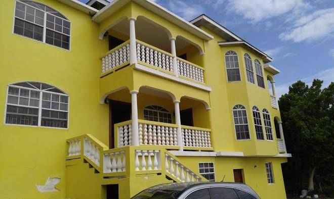 Pura vida jamaica