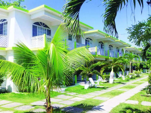 Fun holiday beach resort negril jamaica
