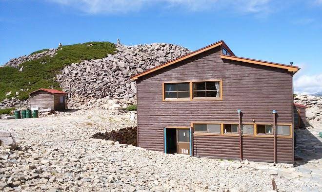 Kurobegoro Hut Image