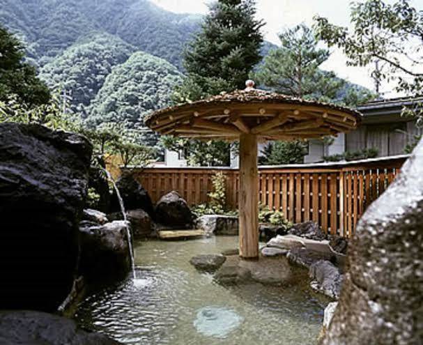 Nakadaya