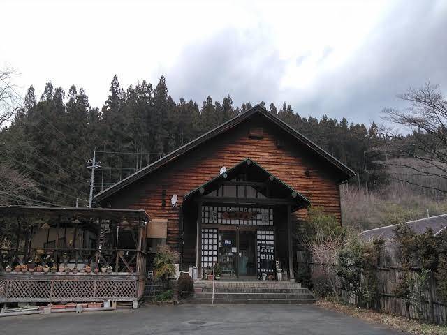 Hot water of kurabuchi onsen longevity